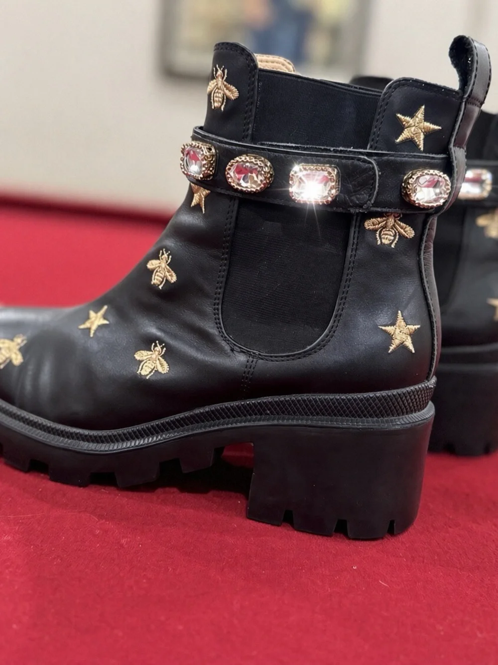 GUCCI *Authentic*  Stars and Bee Embroidered Leather Ankle Boots with Belt